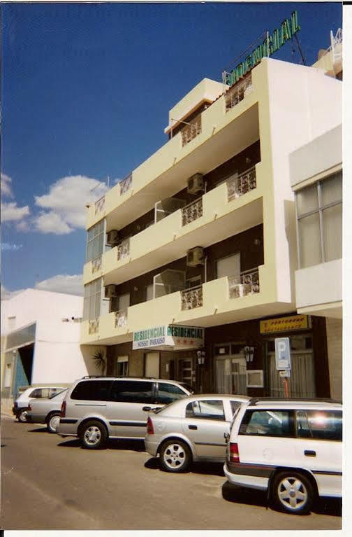 לינה וארוחת בוקר קווארטיירה Residencial Nosso Paraiso מראה חיצוני תמונה
